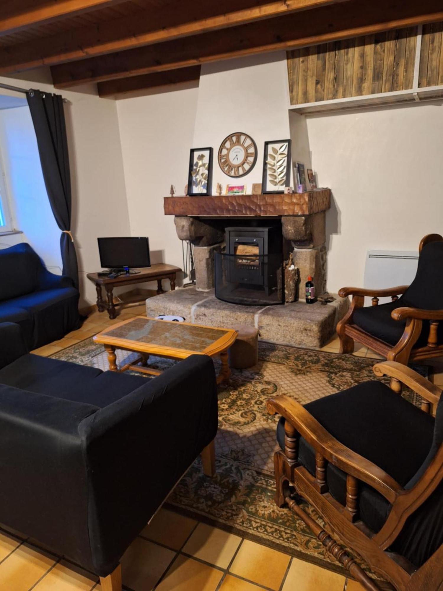 Le Gite Des Korrigans La Feuillee Extérieur photo