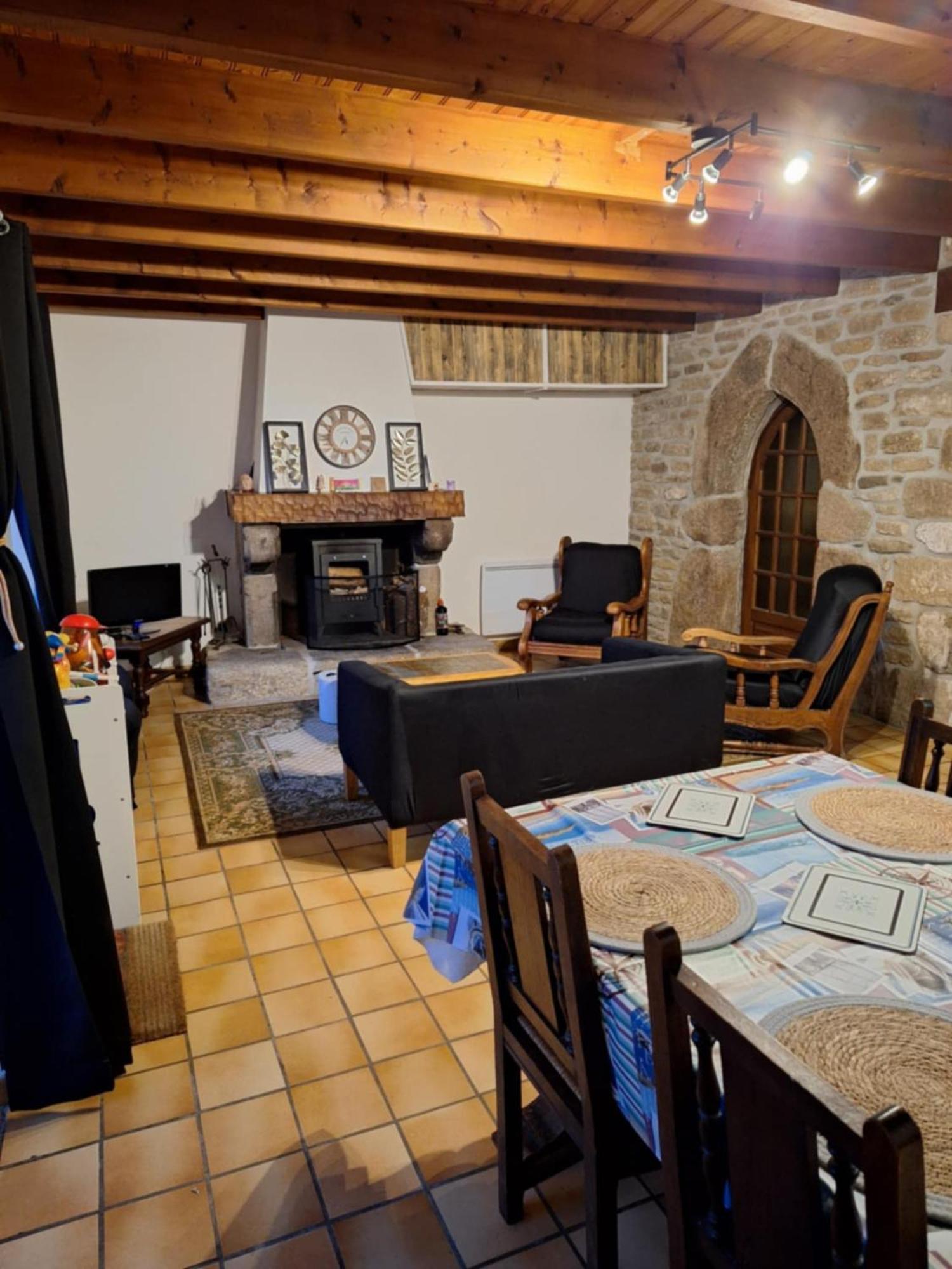 Le Gite Des Korrigans La Feuillee Extérieur photo
